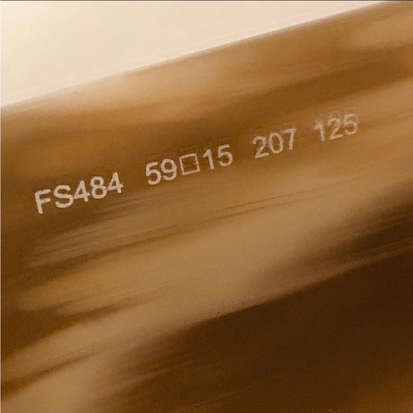 FENDI Sunglasses & Logo Case - Picture 6 of 12